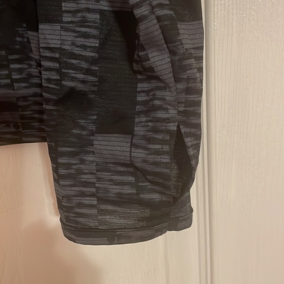 Under armour pullover fitted lightweight - Picture 4 of 4